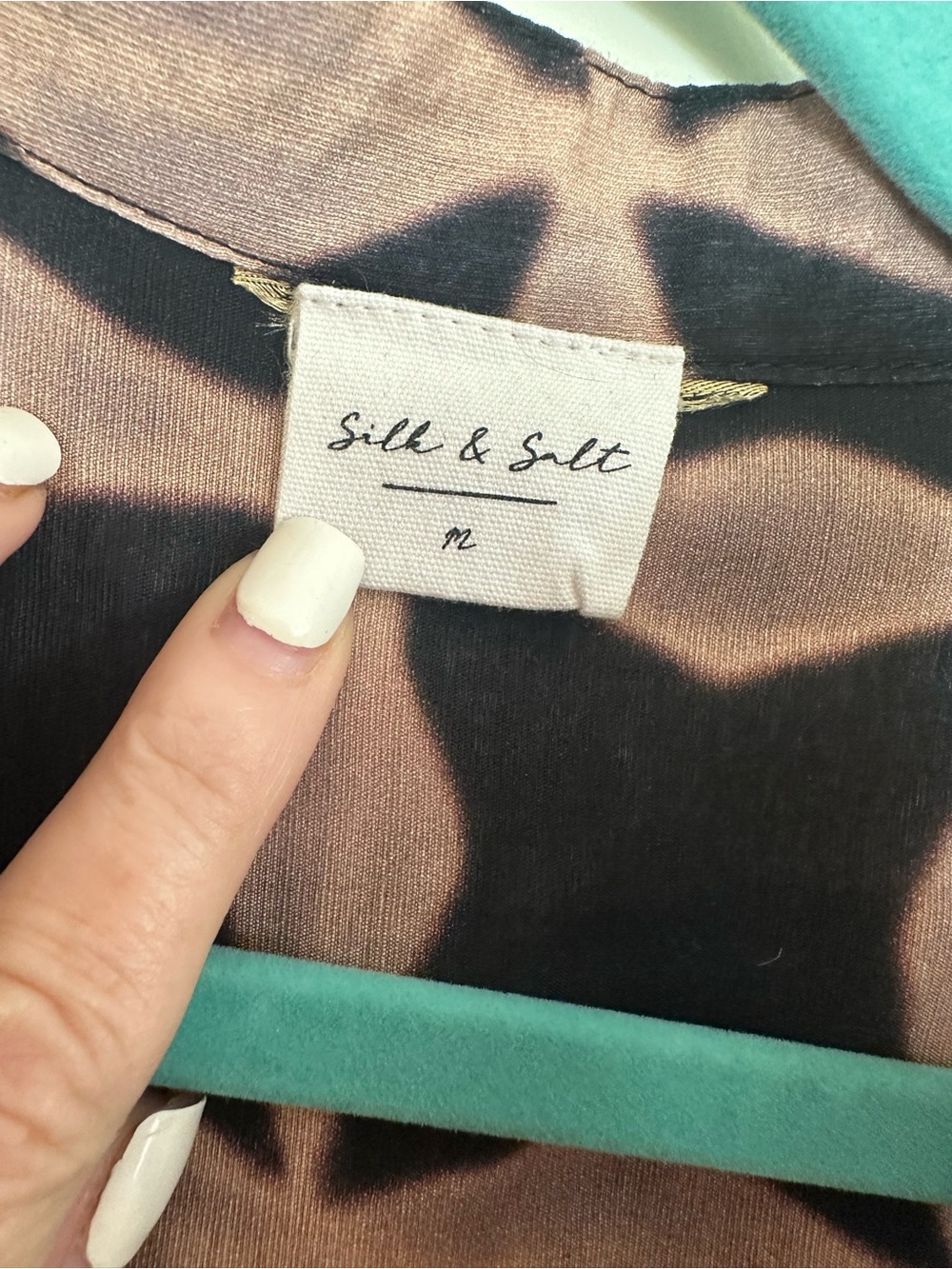 Abstract Geometric Button-Up Blouse in Tan/Brown & Black - Picture 7 of 13
